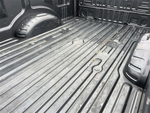 Used 2025 Ford F250 XLT image 11