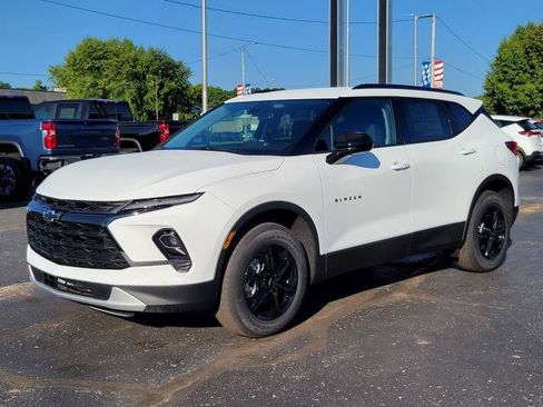 New 2026 Chevrolet Blazer LT w/ Convenience Package AWD/4WD image 4