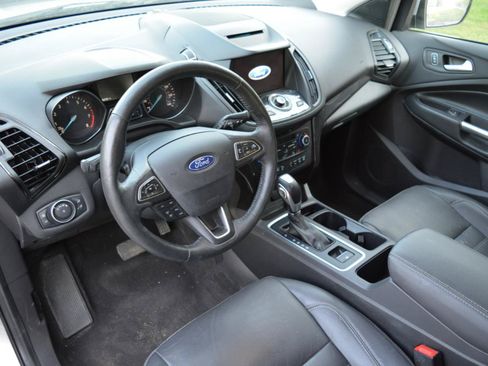 Used 2018 Ford Escape Titanium AWD/4WD image 10