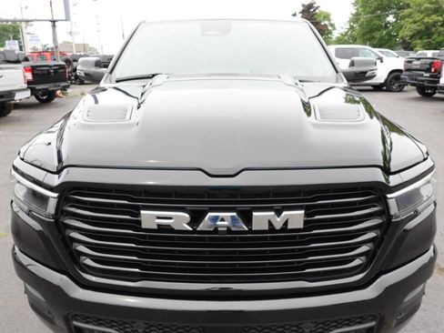 Used 2025 RAM 1500 Laramie w/ Sport Appearance Package AWD/4WD image 7