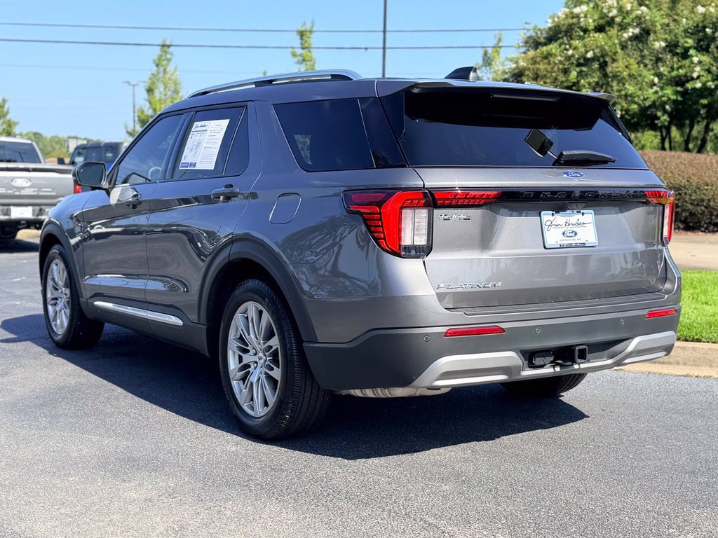 Certified 2025 Ford Explorer Platinum RWD image 5