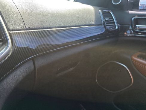 Used 2015 Jeep Grand Cherokee SRT AWD/4WD image 19