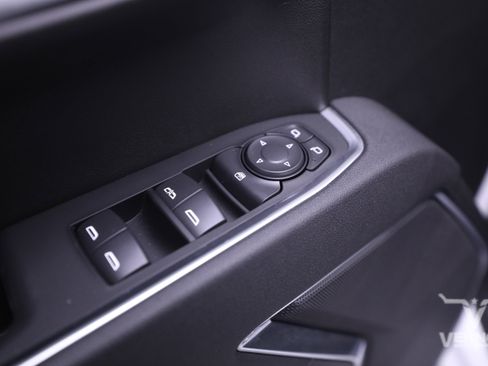 New 2026 GMC Sierra 1500 SLE image 18