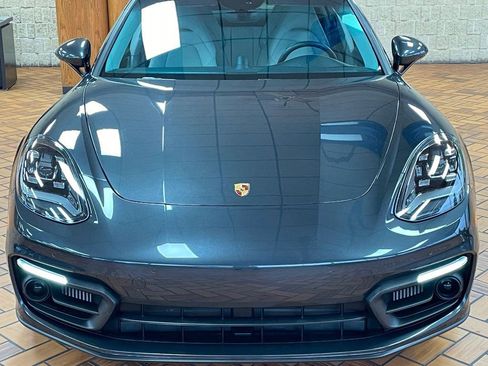 Used 2022 Porsche Panamera 4S w/ Premium Package image 4