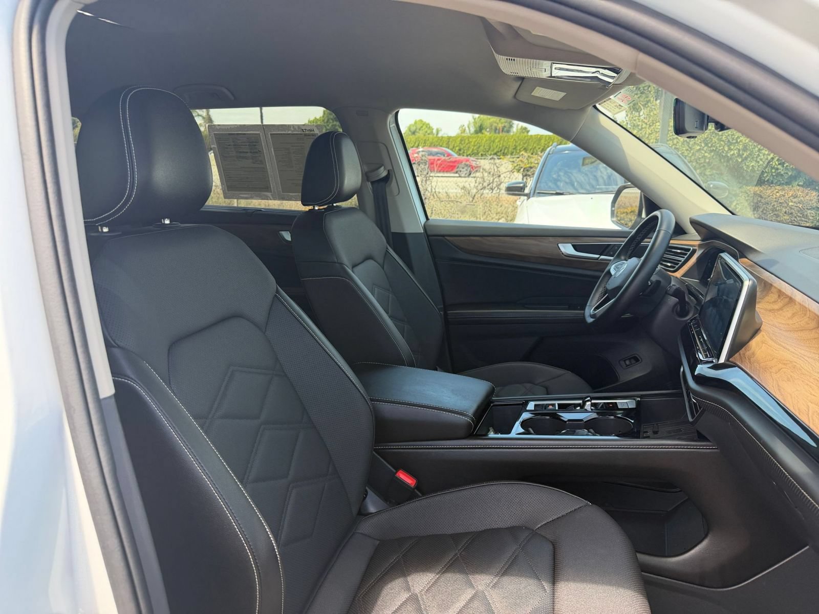 Used 2026 Volkswagen Atlas SE FWD image 38