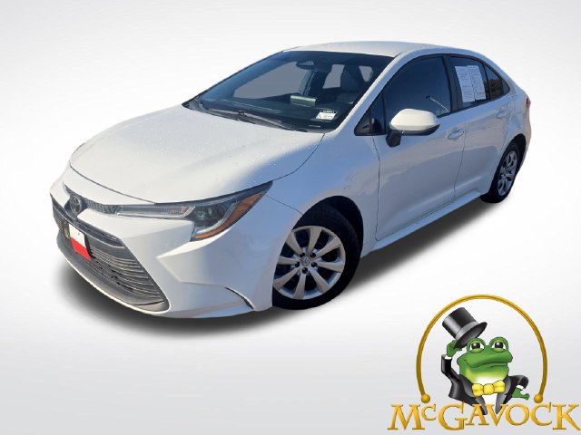 Used 2023 Toyota Corolla LE FWD image 1