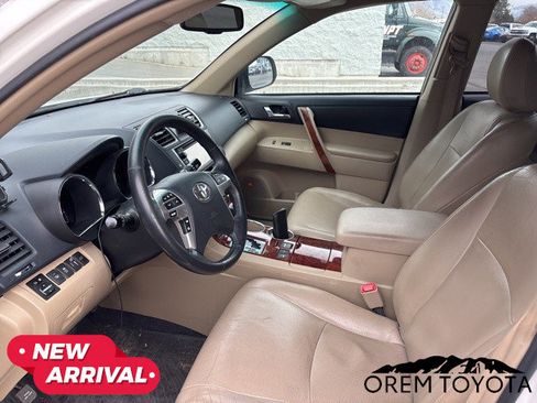 Used 2013 Toyota Highlander Limited image 15
