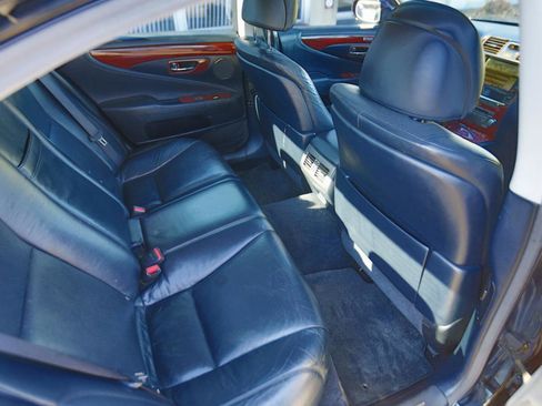 Used 2010 Lexus LS 460 AWD image 17