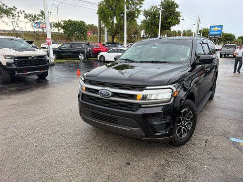 Used 2024 Ford Expedition Max XLT RWD image 5