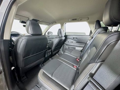 New 2026 Nissan Pathfinder SL image 20