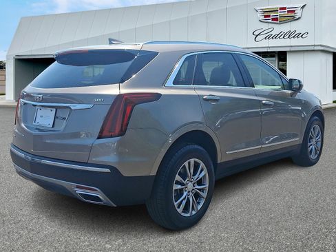 Certified 2023 Cadillac XT5 Premium Luxury AWD/4WD image 5
