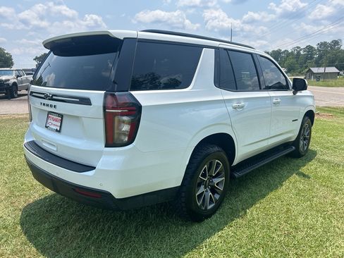 Used 2024 Chevrolet Tahoe Z71 w/ Luxury Package AWD/4WD image 10