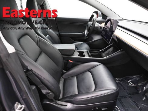 Used 2019 Tesla Model 3 Performance image 18