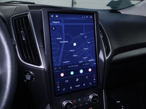 Used 2024 Ford Edge SEL image 25