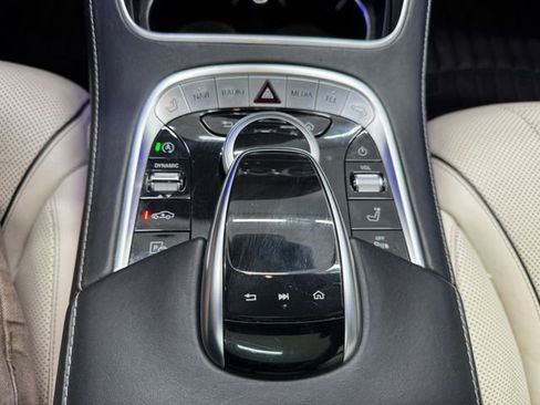 Used 2020 Mercedes-Benz S 560 Sedan image 40