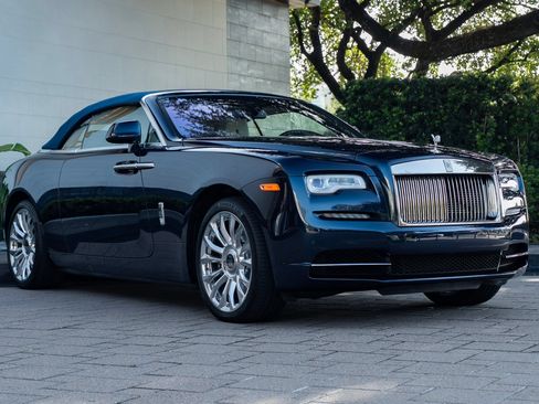 Certified 2020 Rolls-Royce Dawn RWD image 14
