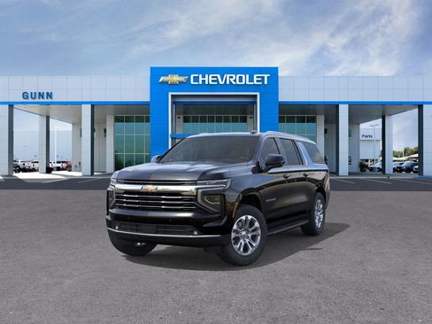 New 2026 Chevrolet Suburban LT w/ Comfort Package image 8