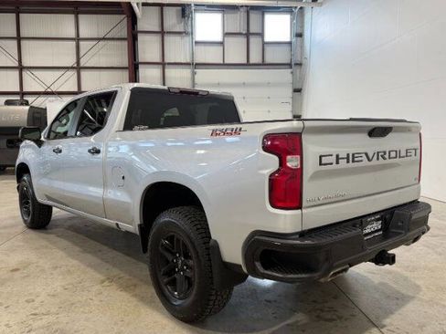 Used 2020 Chevrolet Silverado 1500 LT Trail Boss w/ Convenience Package AWD/4WD image 11
