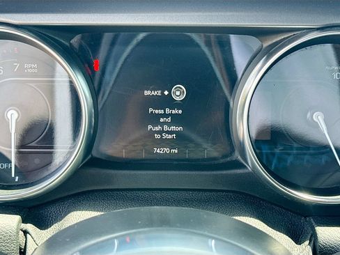 Used 2021 Jeep Wrangler Unlimited Rubicon 4xe w/ Cold Weather Group AWD/4WD image 13