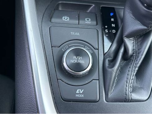 Used 2023 Toyota RAV4 XLE w/ Convenience Package AWD/4WD image 34