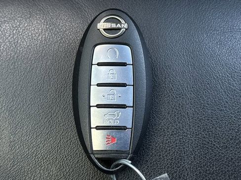 Used 2022 Nissan Armada Platinum w/ Captain's Chairs Package image 33