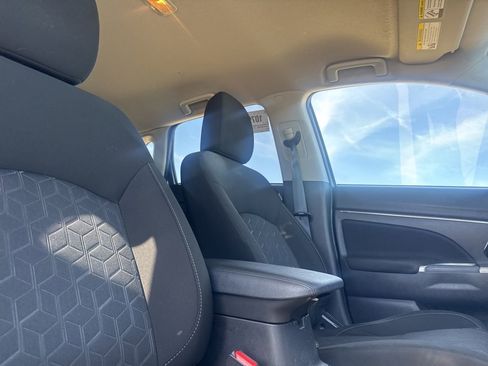 Used 2021 Mitsubishi Outlander Sport SE image 26