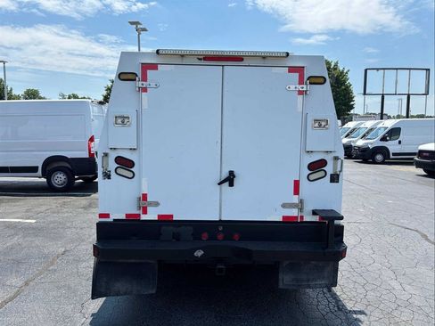 Used 2016 RAM 3500 Tradesman w/ Ambulance Prep Group RWD image 6