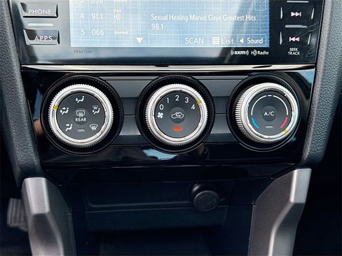 Used 2016 Subaru Forester 2.5i Premium w/ All-Weather Package image 13