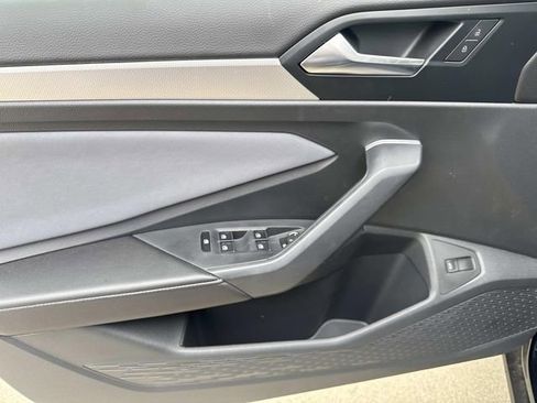 New 2026 Volkswagen Jetta SE FWD image 12