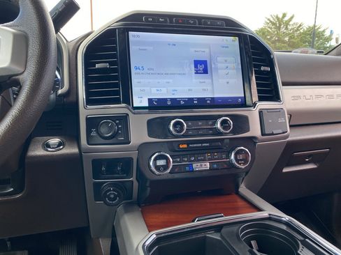 Used 2022 Ford F350 King Ranch w/ King Ranch Ultimate Package AWD/4WD image 10