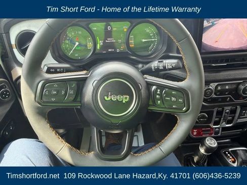 Used 2024 Jeep Wrangler Unlimited AWD/4WD image 20