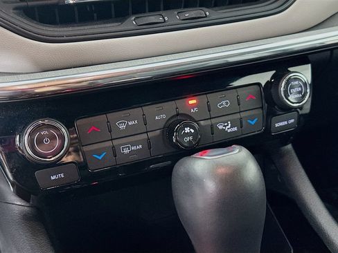 Certified 2024 Jeep Compass Limited AWD/4WD image 24