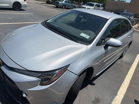 Used 2023 Toyota Corolla LE FWD image 1