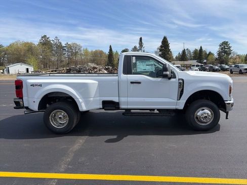 New 2026 Ford F350 XLT w/ 360-Degree Camera Package AWD/4WD image 6