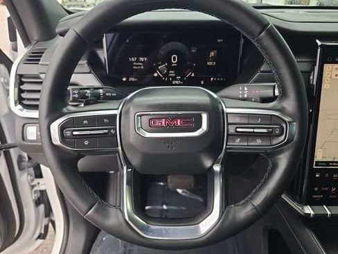 Certified 2025 GMC Acadia Elevation FWD image 27