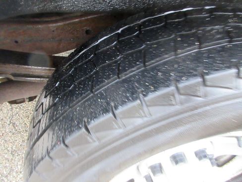 Used 2017 Chevrolet Express 2500 RWD image 20