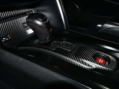 Used 2013 Nissan GT-R Black Edition AWD/4WD image 39