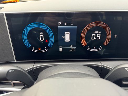 Certified 2025 Hyundai Santa Fe SE image 16