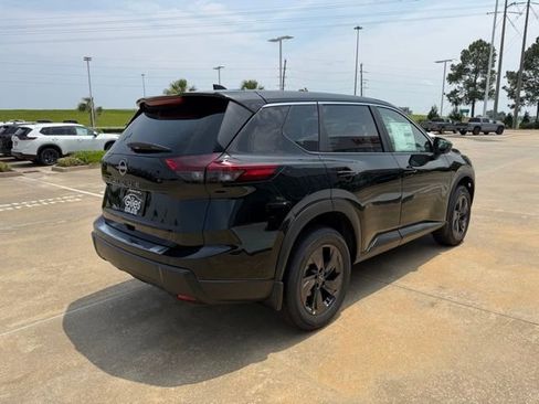 New 2026 Nissan Rogue SV FWD image 5