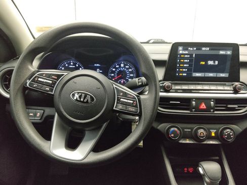Used 2021 Kia Forte LXS FWD image 22