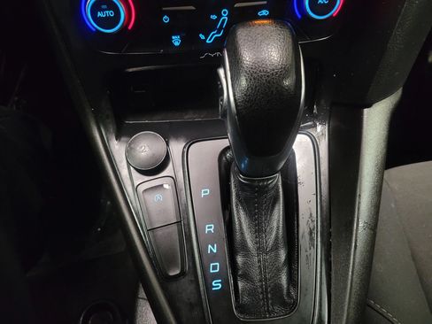 Used 2018 Ford Focus SE FWD image 31