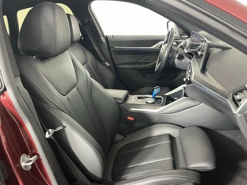Used 2022 BMW i4 eDrive40 w/ M Sport Package image 31