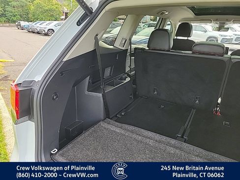 Certified 2024 Volkswagen Atlas Peak Edition SEL AWD/4WD image 55