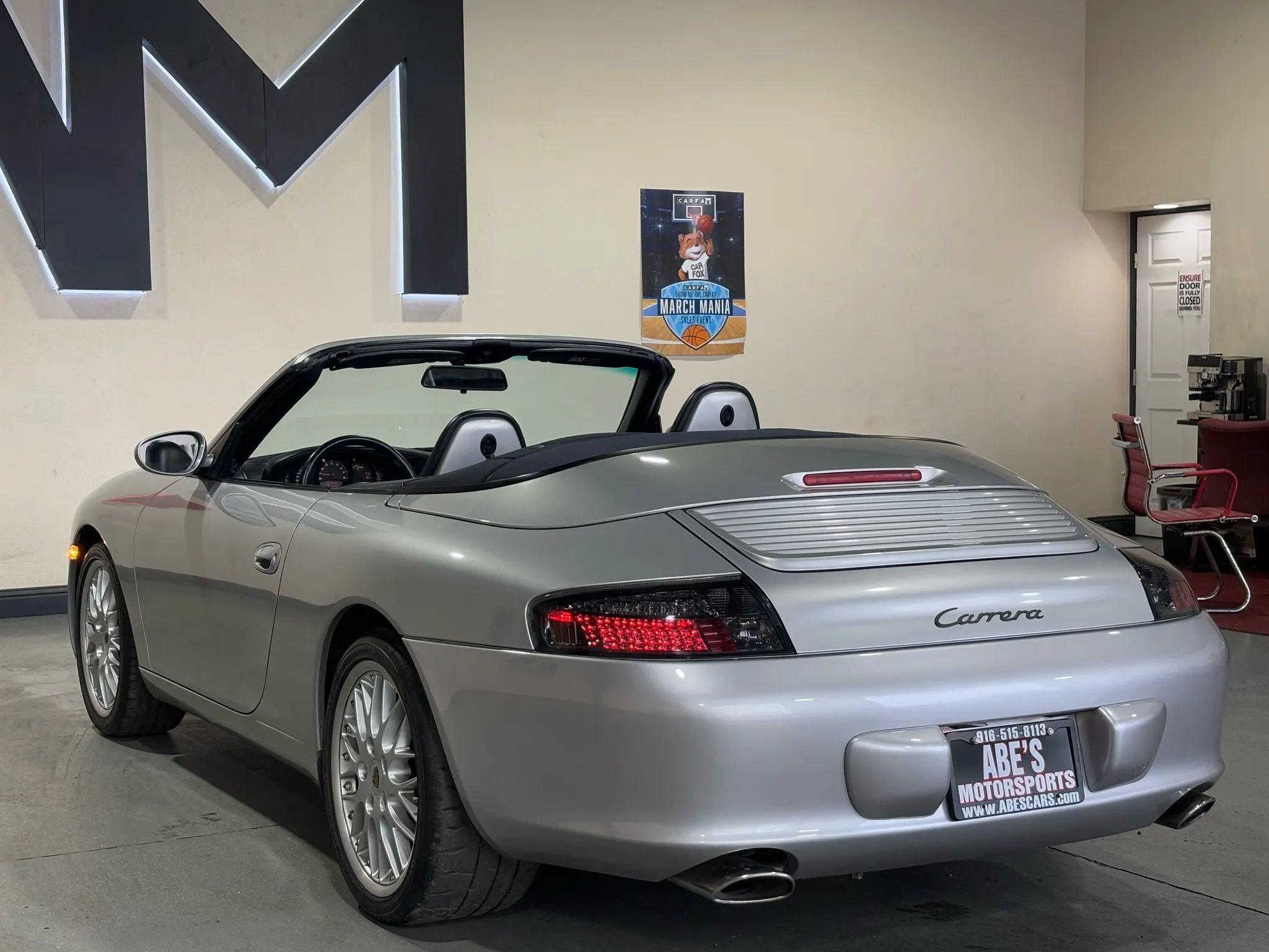 Used 2004 Porsche 911 Cabriolet image 6