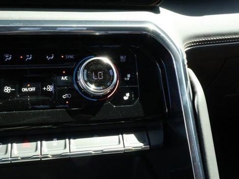 New 2026 GMC Sierra 1500 Denali Ultimate w/ LPO, Black Badging Package AWD/4WD image 34