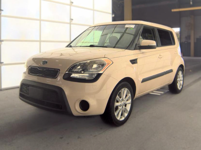 Used 2013 Kia Soul + w/ Audio Pkg FWD image 1
