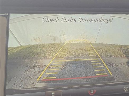 Used 2017 Mercedes-Benz SLC 300 image 10