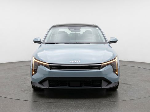 Used 2025 Kia K4 FWD image 2