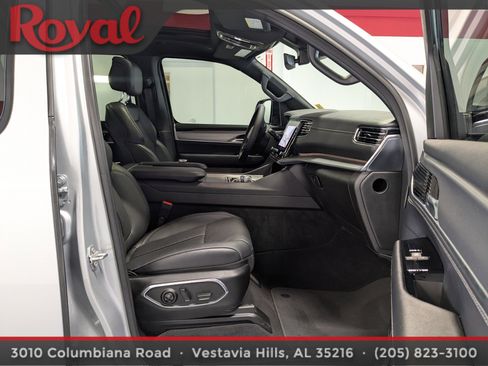 Used 2023 Jeep Wagoneer Series II image 8