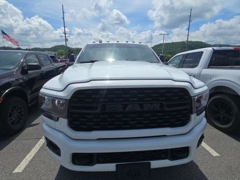 Used 2024 RAM 3500 Big Horn w/ Night Edition AWD/4WD image 4